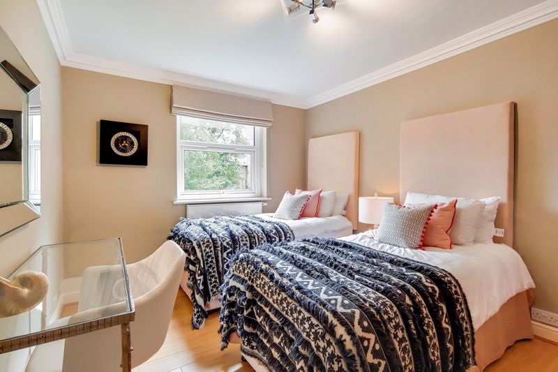 Boydell Court St Johns Wood Park/Swiss Cottage Borders